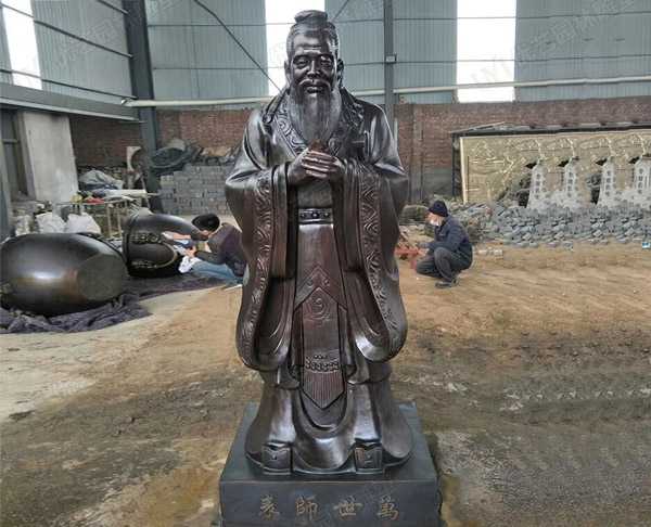 玻璃鋼雕塑制作出仿銅效果的步驟是什么呢？