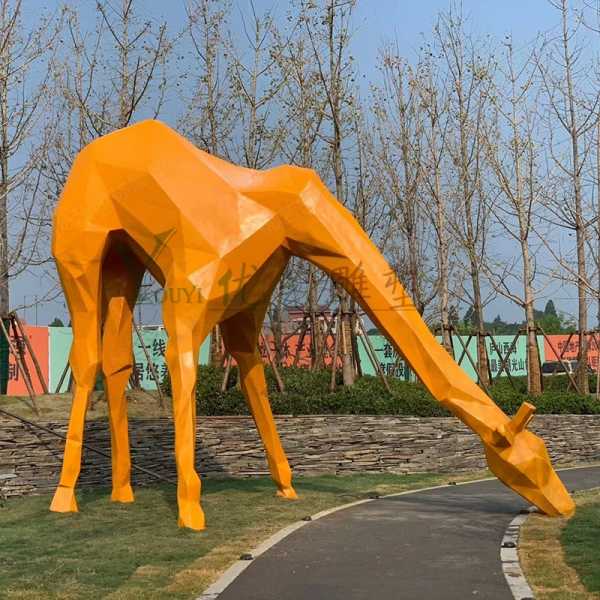 園林景觀雕塑擺放的時(shí)候要考慮哪些方面呢？