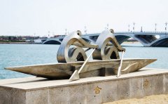 不銹鋼雕塑拋光需要注意的問(wèn)題有哪些？